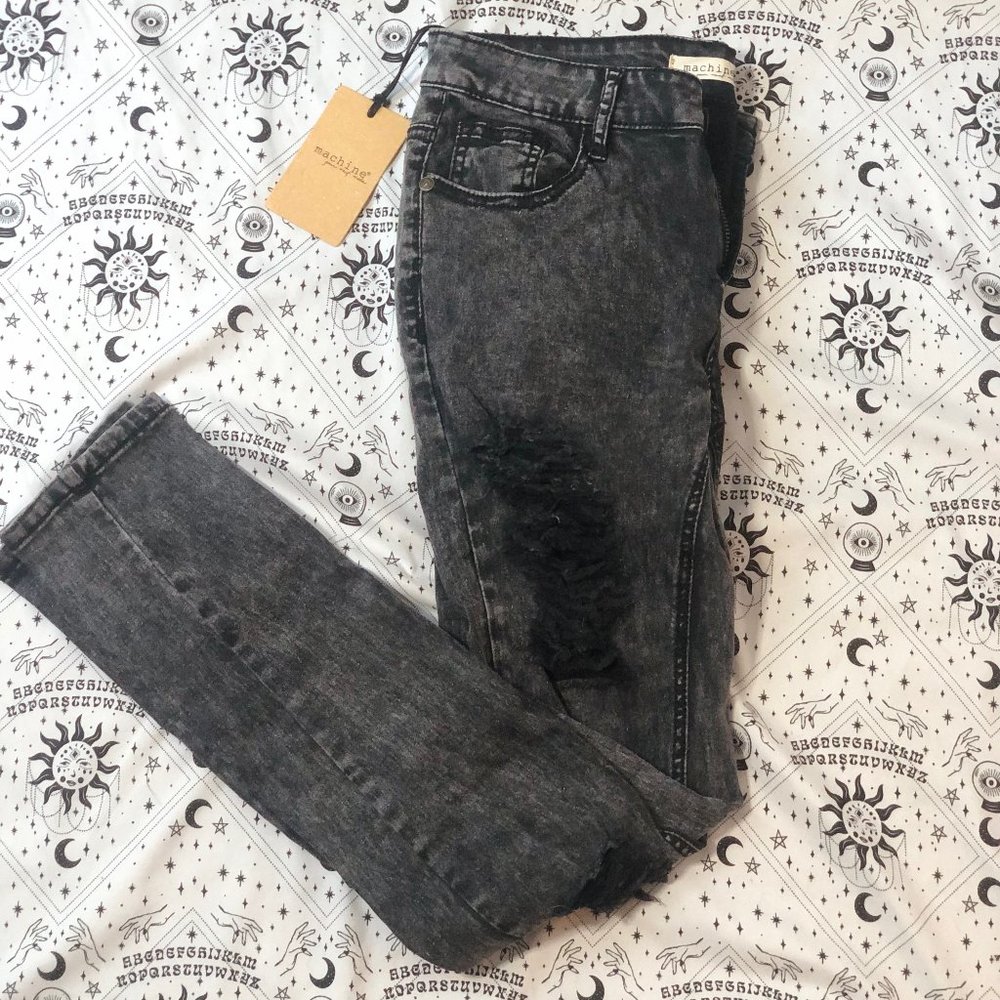 BRAND NEW, WITH TAGS Gray Acid Wash Distressed Jeans